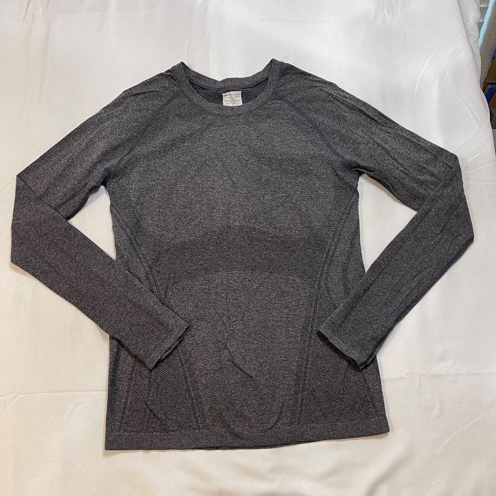 Athleta Women's Gray Seamless Long Sleeve Compression Top Thumbholes Size L